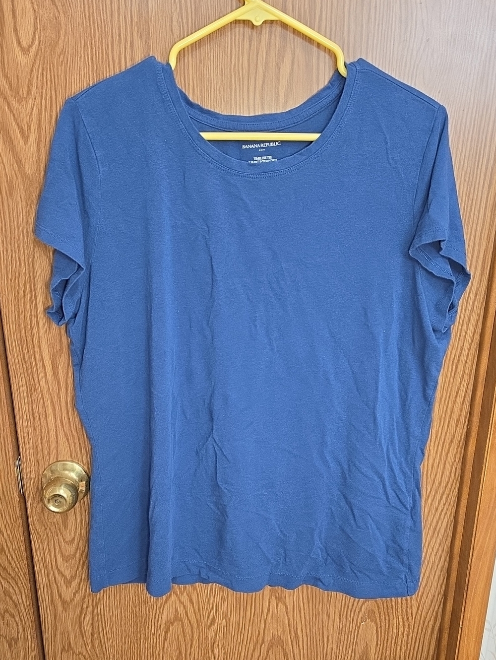 Banana Republic Women's Short-Sleeve Crew Tee in Navy Blue